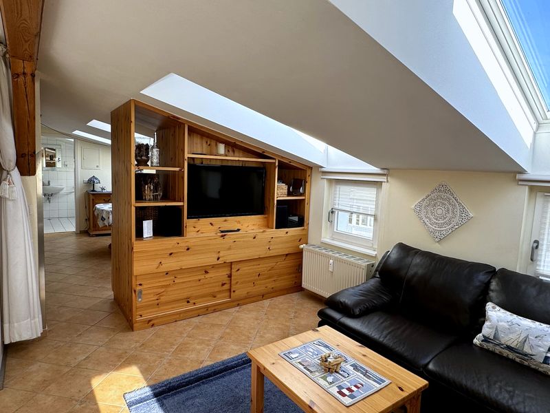 Wohnzimmer Bild 2