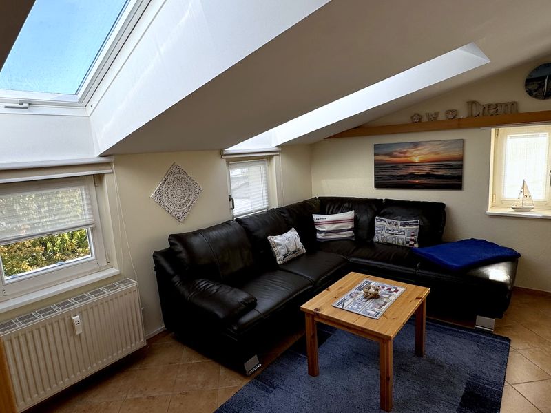 Wohnzimmer Bild 4