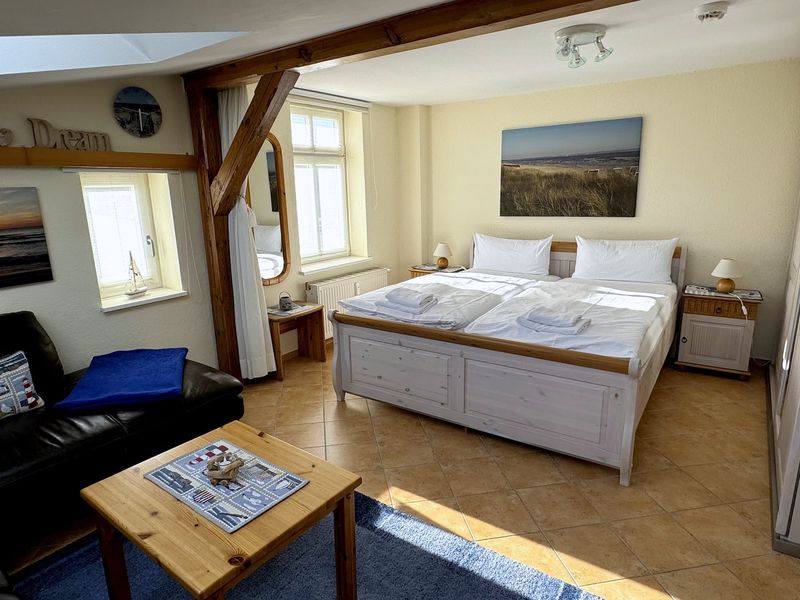 Schlafzimmer Bild 3