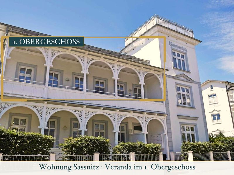 Villa Concordia mit goldener Markierung der Veranda der Wohnung Sassnitz im 1. Obergeschoss